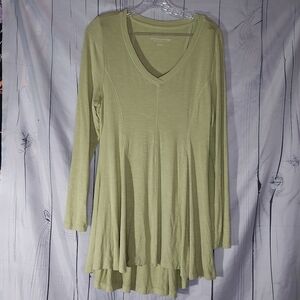Soft Surroundings Chartreuse Green Soft Viscose V Neck Hi Low Swing Tunic Top